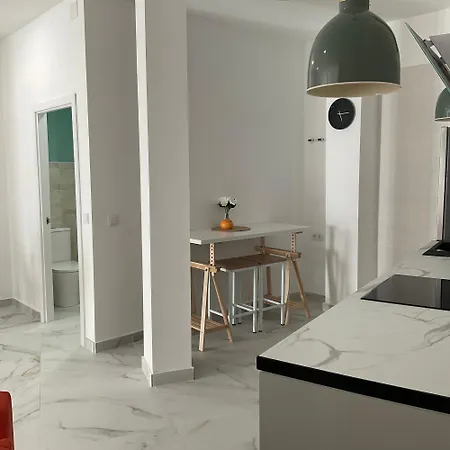 Estudio Centrico, A Pie De Calle